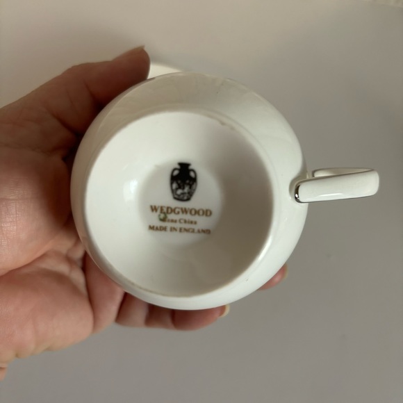 Wedgwood Cup Saucer Set Belle Fleur Footed Blue Flowers Platinum Rim Bone China - Picture 7 of 7